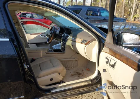 2010 Mercedes-Benz E 350 4Matic z USA, uszkodzony, nr VIN WDDHF8HB0AA175243